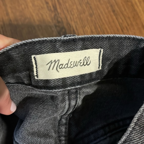 Madewell Black denim cutoff shorts - Picture 3 of 4